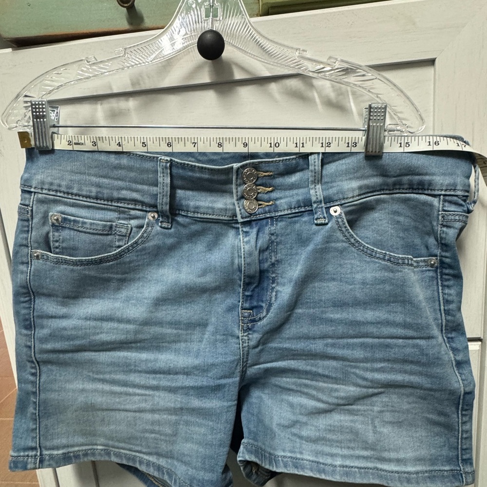 Torrid Denim Blue Women's Shorts